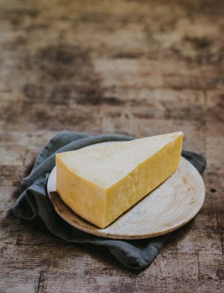 Quickes Mild Buttery Cheddar Cheese 150g