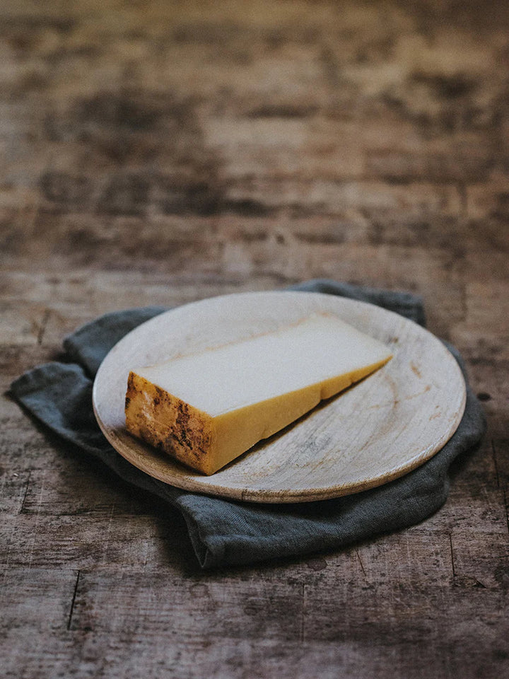 Quickes Oak Smoked Cheddar Cheese 150g