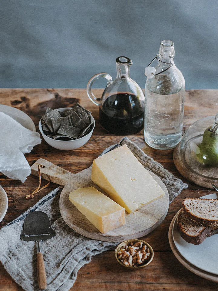 Quickes Vintage Cheddar Cheese 150g