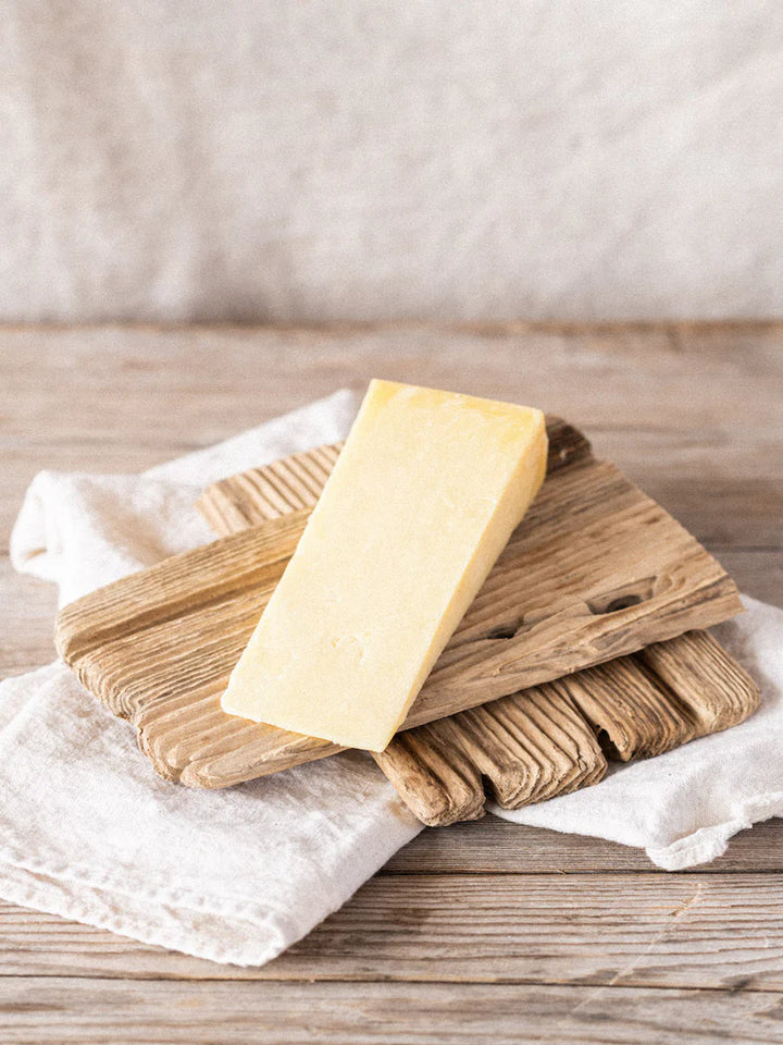 Quickes Mature Cheddar Cheese 150g