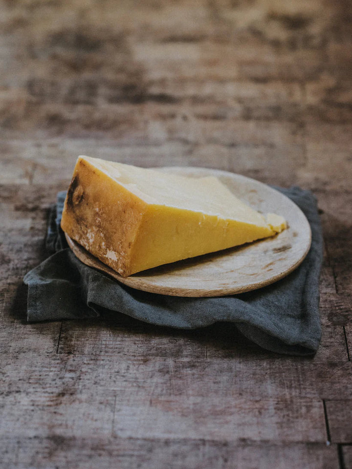 Quickes Vintage Cheddar Cheese 150g