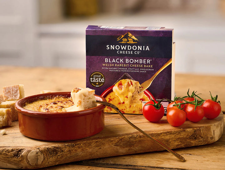 Snowdonia Black Bomber Welsh Rarebit Cheese Bake 150g