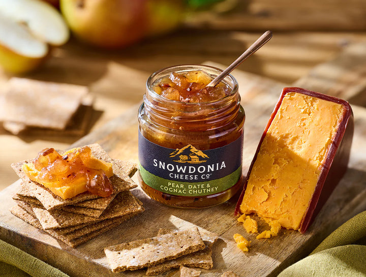 Snowdonia Pear, Date & Cognac Chutney 114g