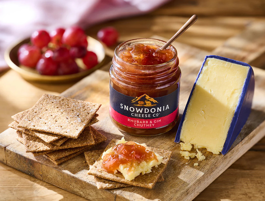 Snowdonia Rhubarb & Gin Chutney 114g