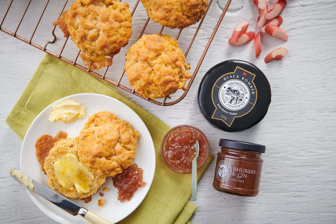 Snowdonia Rhubarb & Gin Chutney 114g